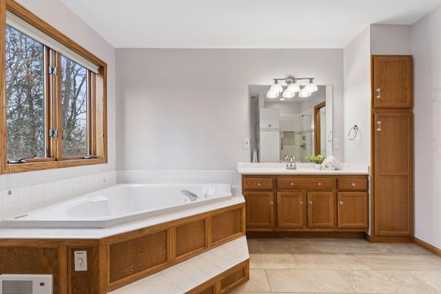 1110 Partridge Lane N, Hudson, WI 54016