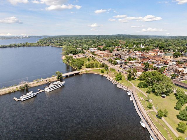 1110 Partridge Lane N, Hudson, WI 54016