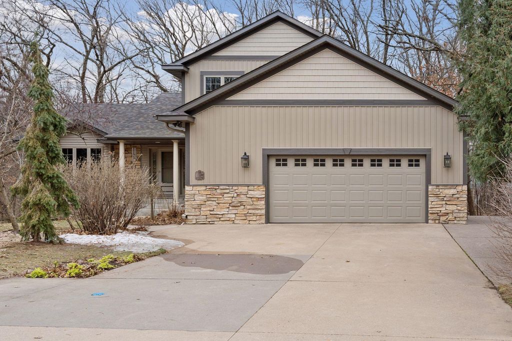 1110 Partridge Lane N, Hudson, WI 54016