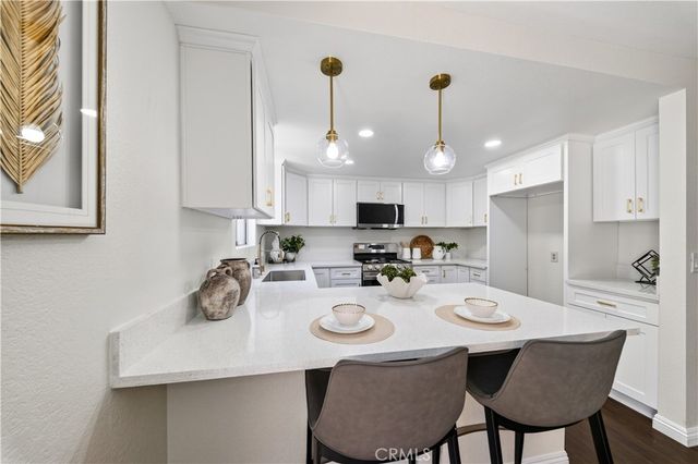 15365 Woodruff 8, Bellflower, CA 90706