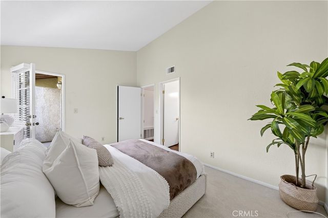 15365 Woodruff 8, Bellflower, CA 90706
