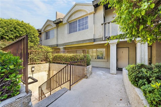 15365 Woodruff 8, Bellflower, CA 90706
