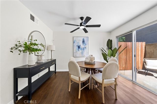 15365 Woodruff 8, Bellflower, CA 90706