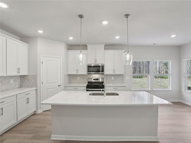 1293 Whitman Circle, Monroe, GA 30656