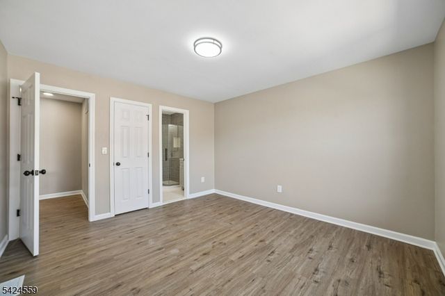 3 Amy Ct, Lebanon Boro, NJ 08833