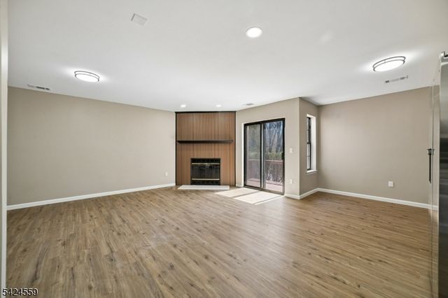 3 Amy Ct, Lebanon Boro, NJ 08833