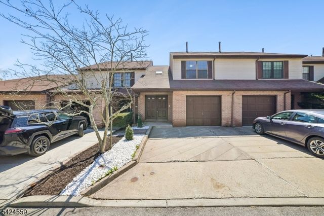 3 Amy Ct, Lebanon Boro, NJ 08833