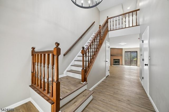 3 Amy Ct, Lebanon Boro, NJ 08833