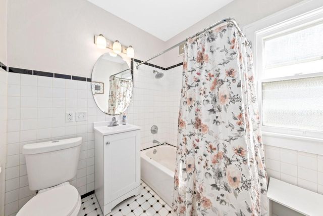 8448 W Lapham STREET, West Allis, WI 53214