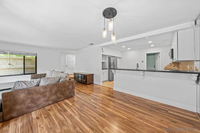 6016 Gaines Street, San Diego, CA 92110