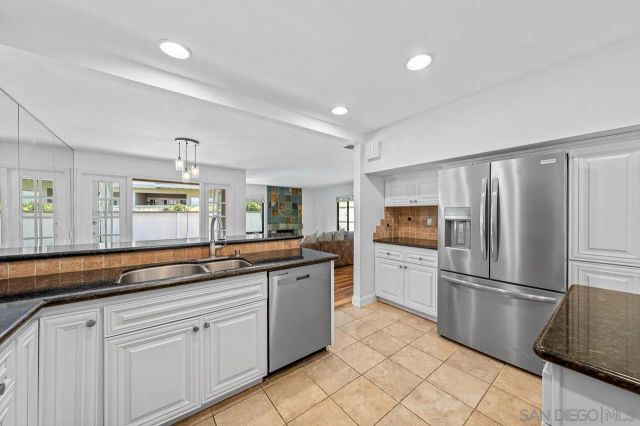 6016 Gaines Street, San Diego, CA 92110