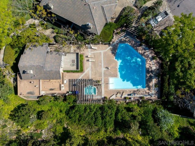 6016 Gaines Street, San Diego, CA 92110