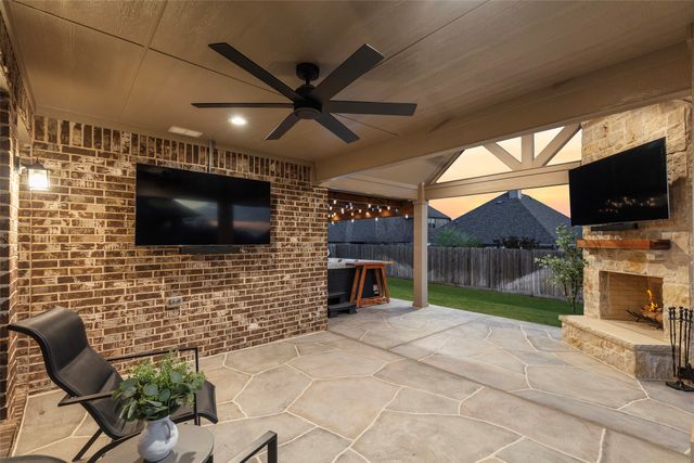 325 Sherbrook Street, Van Alstyne, TX 75495