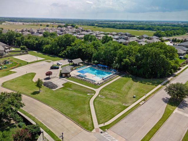 325 Sherbrook Street, Van Alstyne, TX 75495