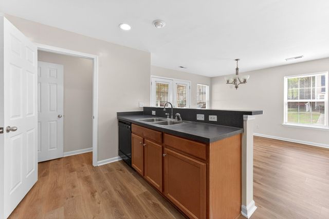 2400 Paladin Lane, North Charleston, SC 29406