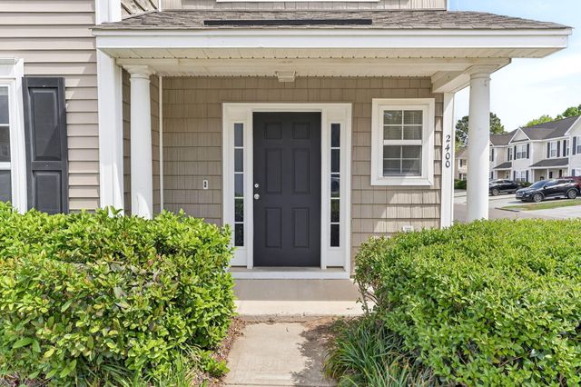 2400 Paladin Lane, North Charleston, SC 29406