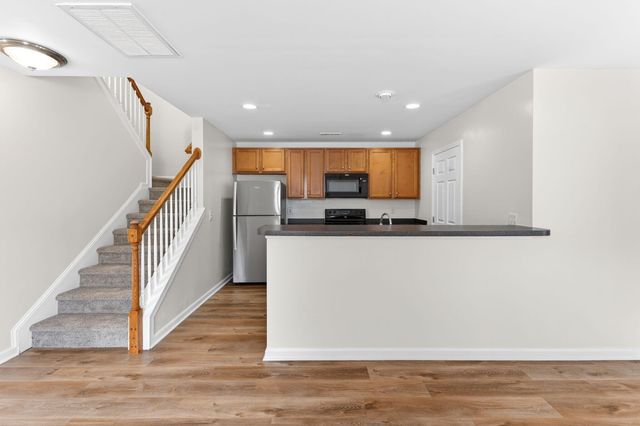 2400 Paladin Lane, North Charleston, SC 29406