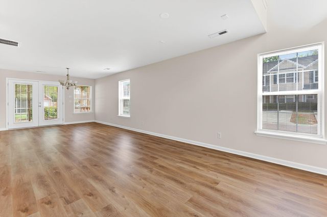 2400 Paladin Lane, North Charleston, SC 29406