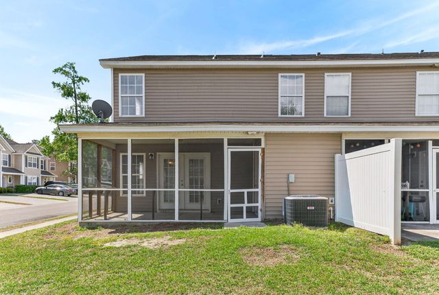 2400 Paladin Lane, North Charleston, SC 29406