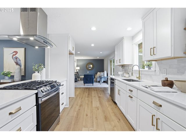 20305 Sw 86th Ave, Tualatin, OR 97062