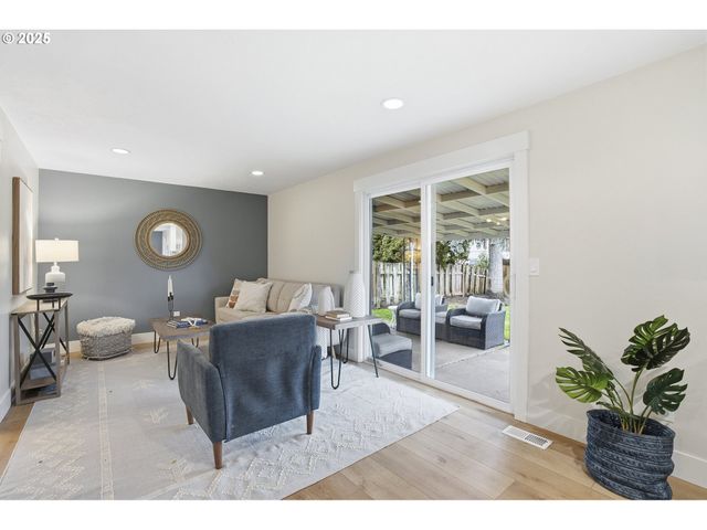 20305 Sw 86th Ave, Tualatin, OR 97062