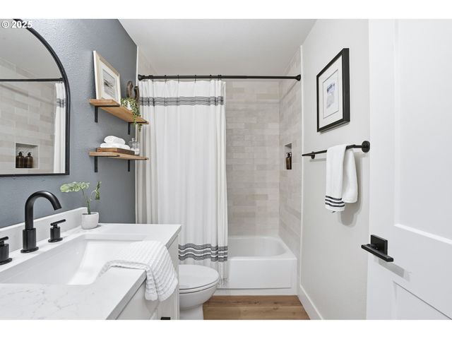 20305 Sw 86th Ave, Tualatin, OR 97062