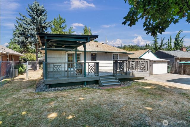 2205 Ocean Beach Highway, Longview, WA 98632