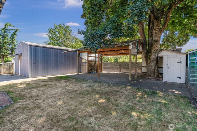 2205 Ocean Beach Highway, Longview, WA 98632