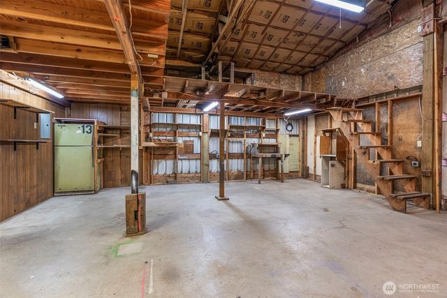 2205 Ocean Beach Highway, Longview, WA 98632