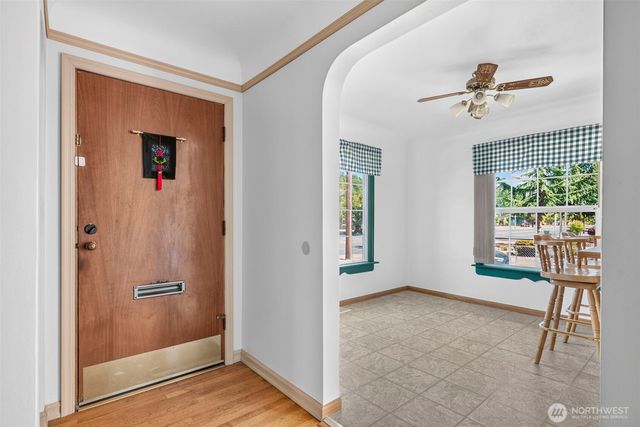 2205 Ocean Beach Highway, Longview, WA 98632