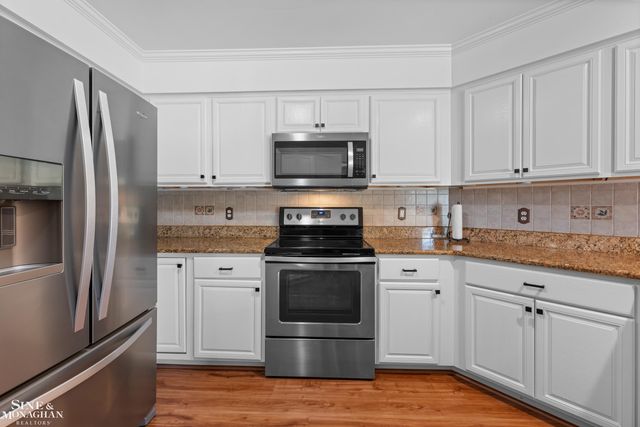 52112 Southview Ridge, Macomb, MI 48042