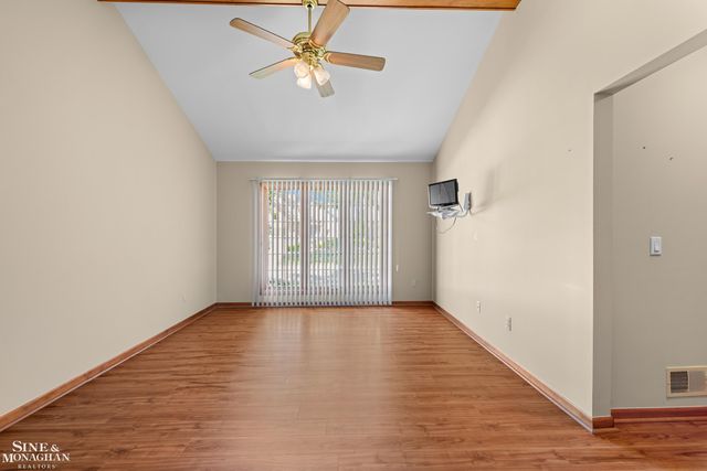 52112 Southview Ridge, Macomb, MI 48042