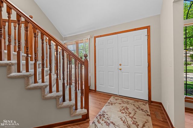 52112 Southview Ridge, Macomb, MI 48042