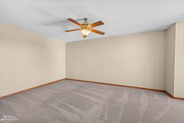 52112 Southview Ridge, Macomb, MI 48042