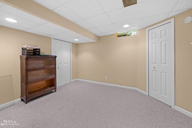 52112 Southview Ridge, Macomb, MI 48042