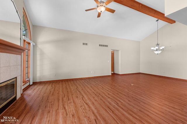 52112 Southview Ridge, Macomb, MI 48042