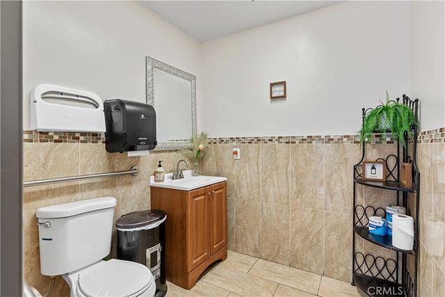 1520 N, Ontario, CA 91762