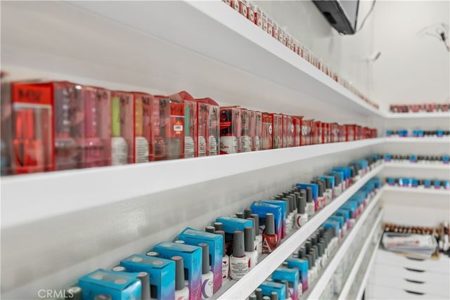 1520 N, Ontario, CA 91762