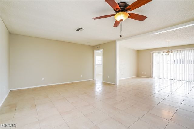 605 SE 35th ST, Cape Coral, FL 33904