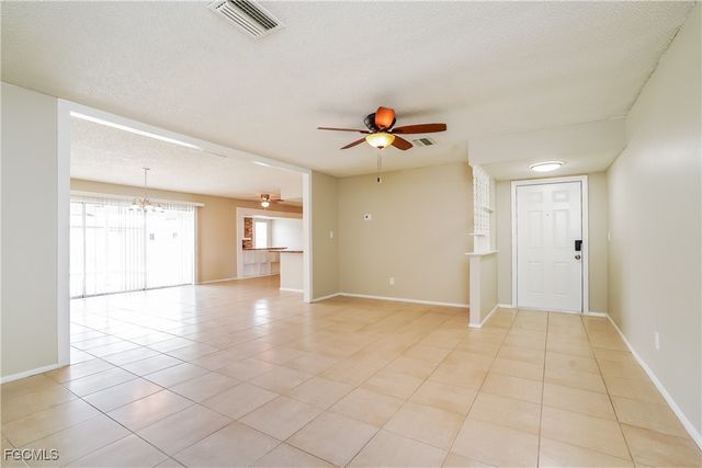 605 SE 35th ST, Cape Coral, FL 33904