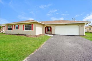 605 SE 35th ST, Cape Coral, FL 33904