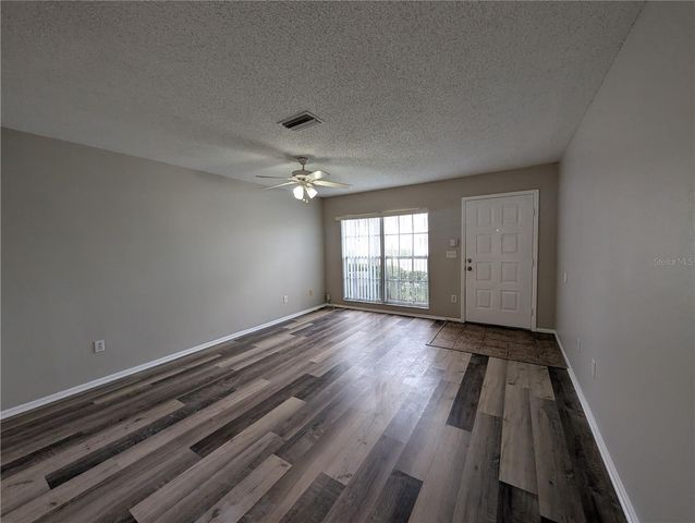 414 KENSINGTON LAKE CIRCLE, Brandon, FL 33511