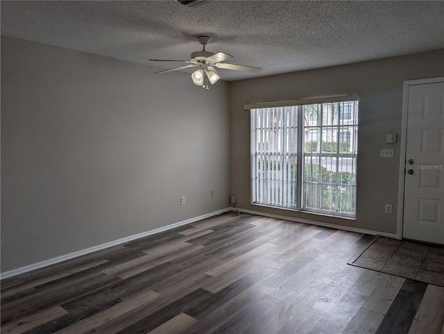 414 KENSINGTON LAKE CIRCLE, Brandon, FL 33511