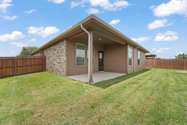 1211 Larkspur Lane, Cleburne, TX 76033