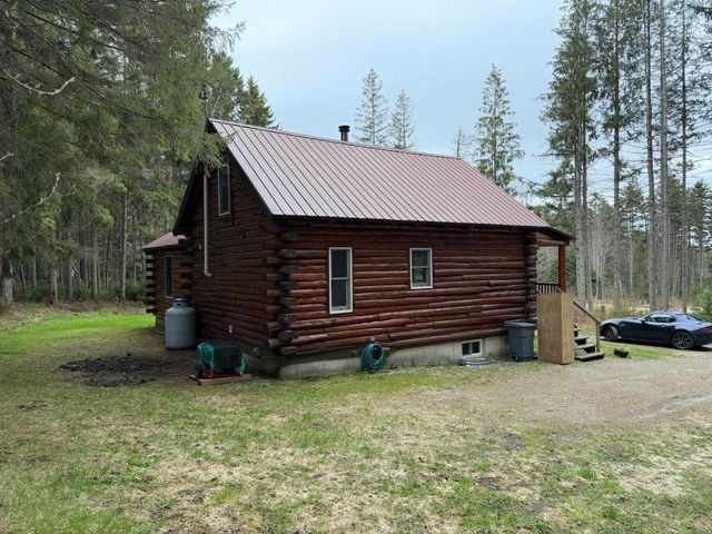 534 Curtis Road, Morgan, VT 95853