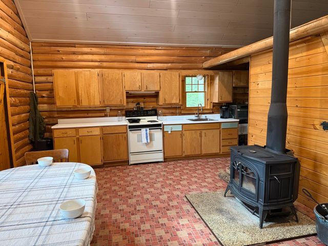 534 Curtis Road, Morgan, VT 95853