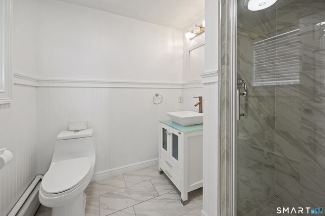 12 Bates Place, Hartford, CT 06114