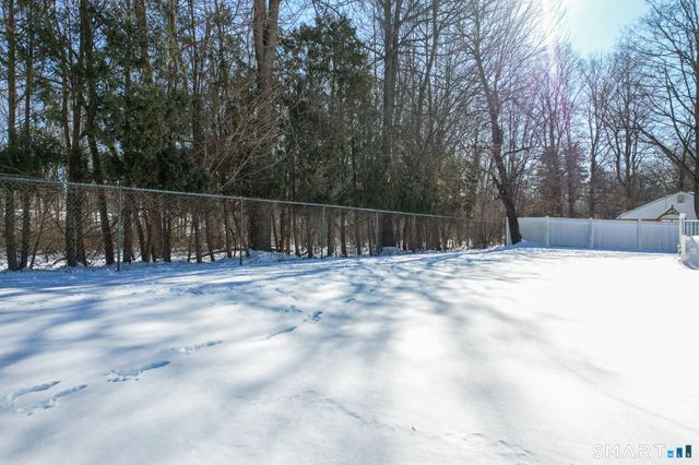 12 Bates Place, Hartford, CT 06114