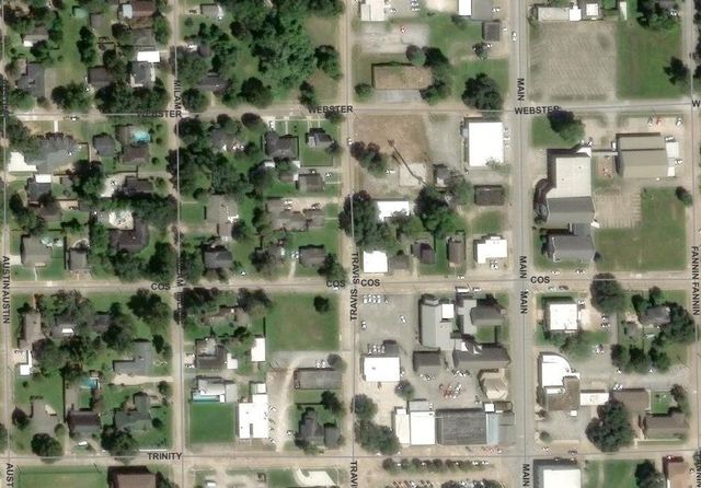 608 Travis Street, Liberty, TX 77575