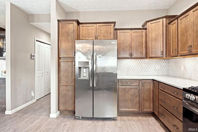 4336 Admirals Cove Drive, Lafayette, IN 47909